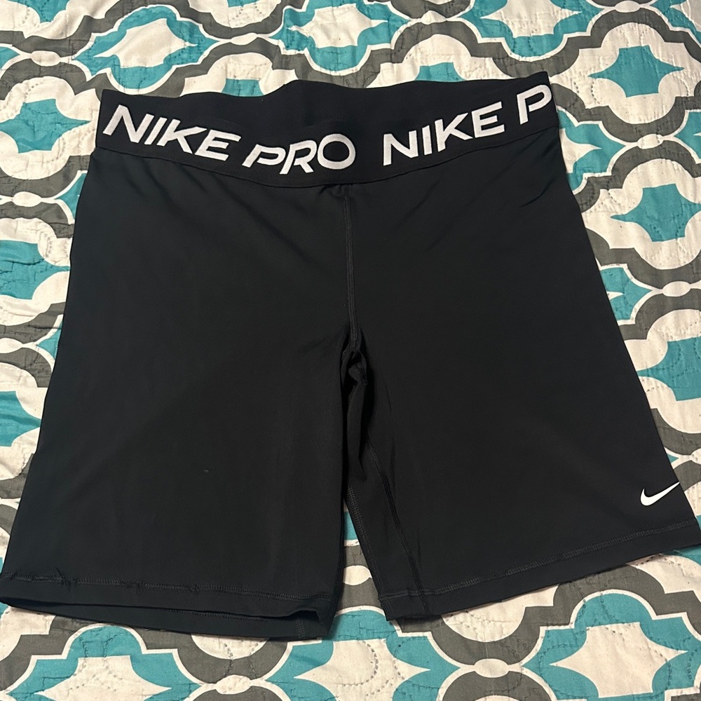 *WORN ONCE* Nike Pro Black Shorts